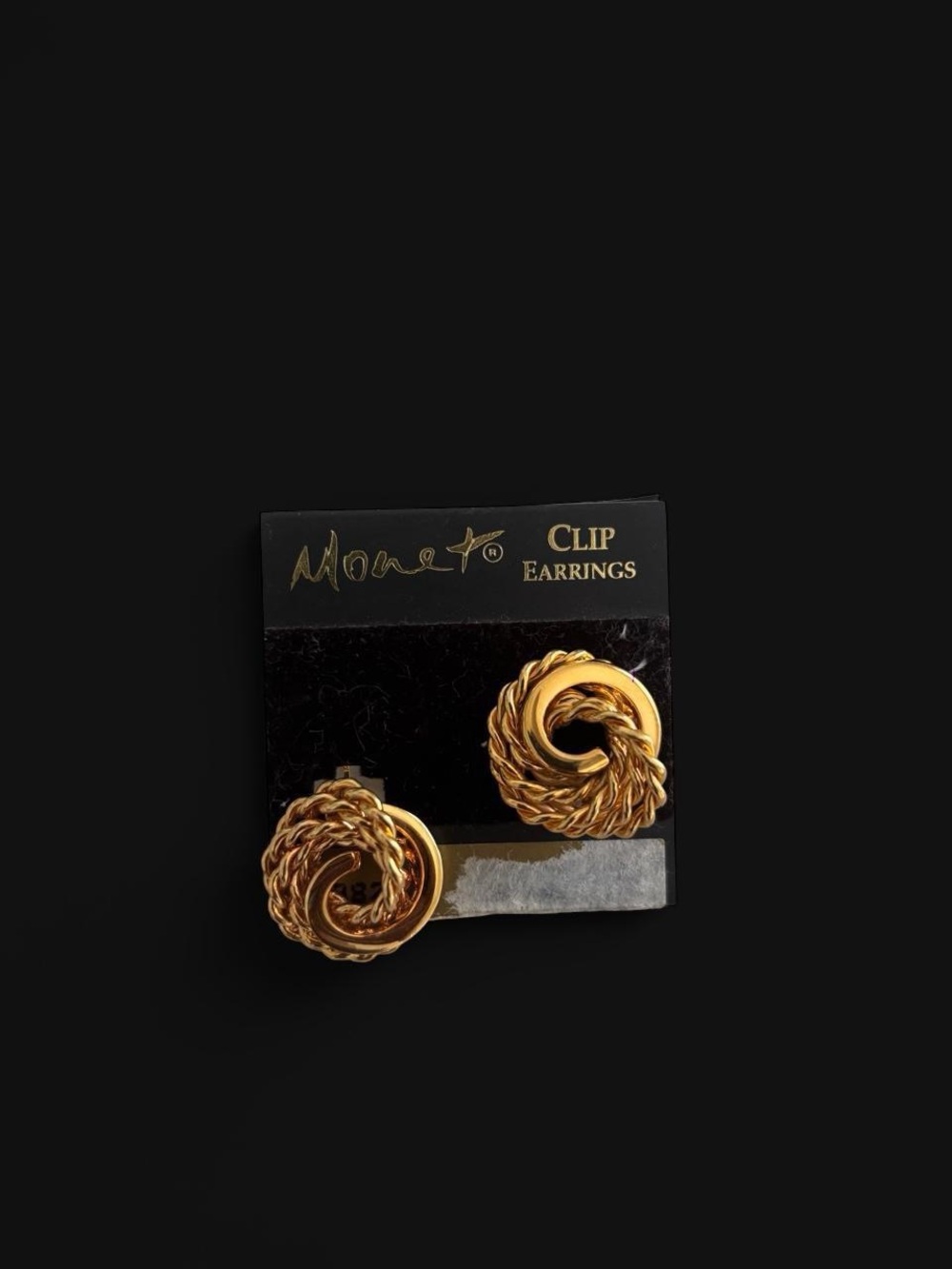 ✨vintage Monet gold clip earrings with spiral design ✨